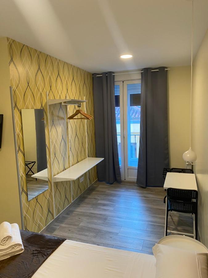 Hostal Alaska Madrid Eksteriør billede